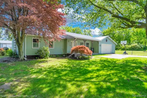 6560 Roach Rd Road, Lexington MI 48450 9326 photo 3