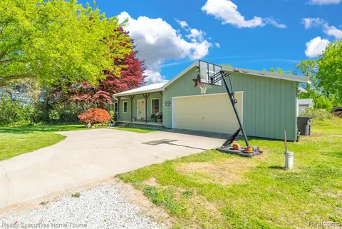 6560 Roach Rd Road, Lexington MI 48450 9326 photo 4