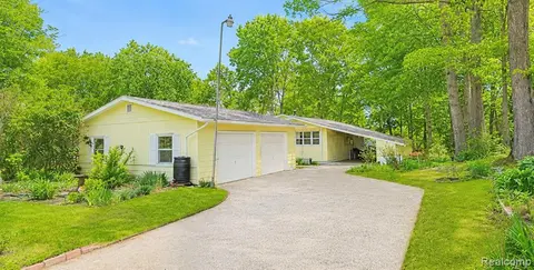 4840 N Flint Road, Sanford MI 48657 9311 home for sale