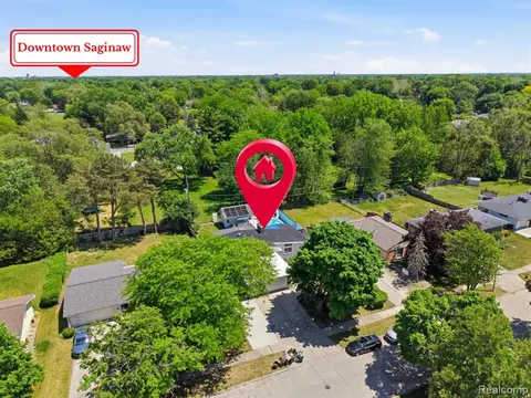 1112 E Washburn Place, Saginaw MI 48602 2977 photo 2