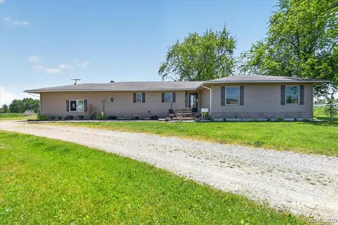 3949 Burnsline Road, Brown City MI 48416 8473 photo 3