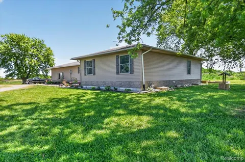 3949 Burnsline Road, Brown City MI 48416 8473 photo 4