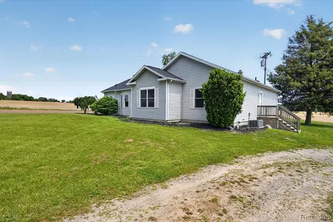 2769 Higgins Road, Vassar MI 48768 9748 photo 4