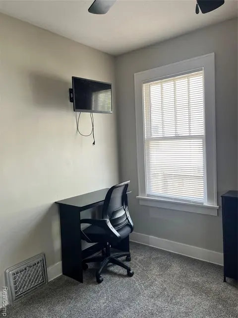 2313 S Jefferson Street, Bay City MI 48708 photo 5