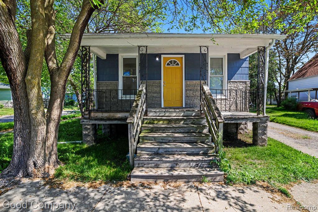 701 11th Street, Bay City MI 48708 6410 photo 1
