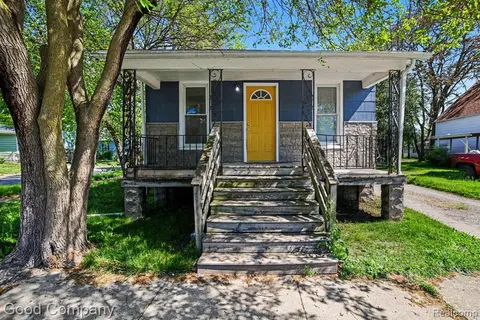 701 11th Street, Bay City MI 48708 6410 photo 1