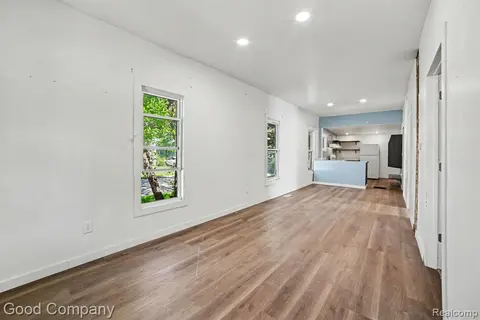 701 11th Street, Bay City MI 48708 6410 photo 5