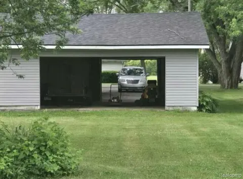 5060 Armstrong Avenue, Fairgrove MI 48733 5118 photo 3