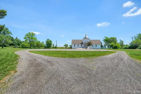 3909 S Van Dyke Road, Marlette MI 48453 9348 photo 2