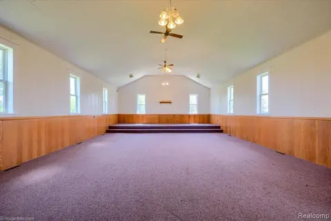 3909 S Van Dyke Road, Marlette MI 48453 9348 photo 5