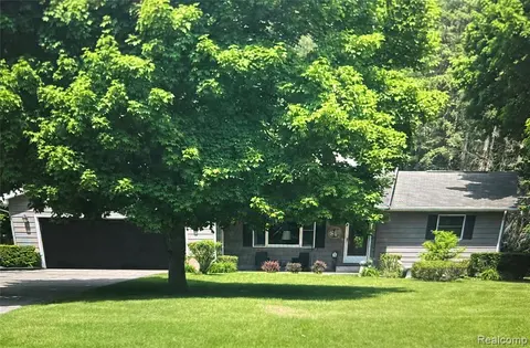 2234 W Caro Road, Caro MI 48723 9203 photo 2