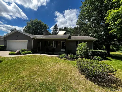 2234 W Caro Road, Caro MI 48723 9203 photo 3