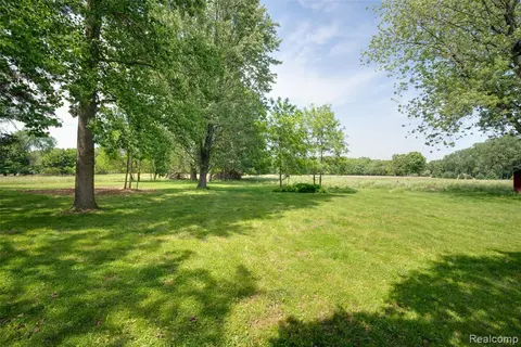 607 E King Street, Corunna MI 48817 1519 photo 2