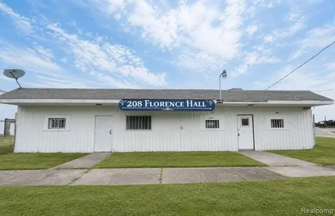 208 Florence Street, Saginaw MI 48602 1278 photo 1