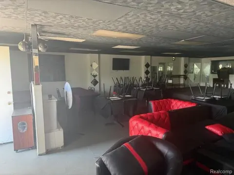208 Florence Street, Saginaw MI 48602 1278 photo 3