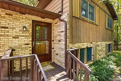 6218 Sturgeon Creek Parkway, Midland MI 48640 2276 photo 3