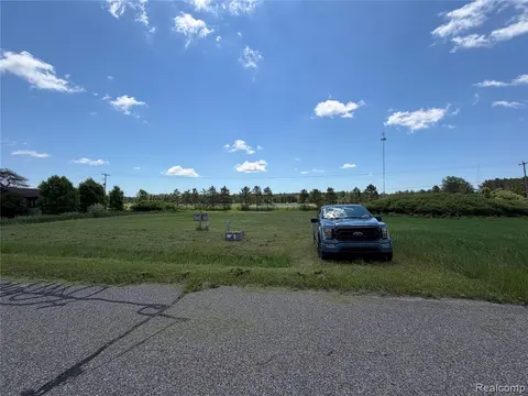 1431 Preston Drive, Gladwin MI 48624 8534 photo 1