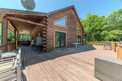 5432 N 7 Mile Road, Pinconning MI 48650 photo 3