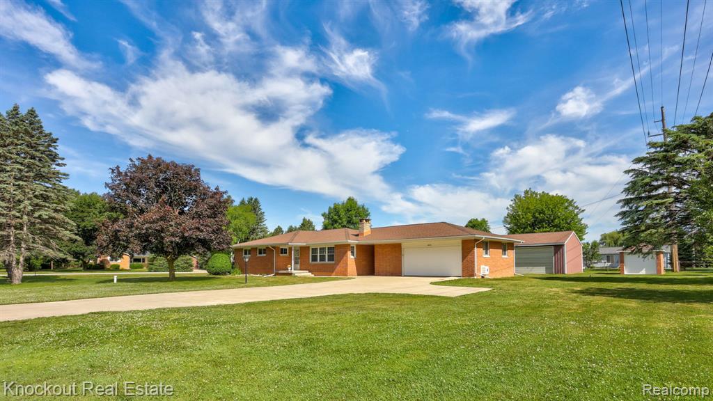 5992 Dubois Road, Vassar MI 48768 9608 photo 1