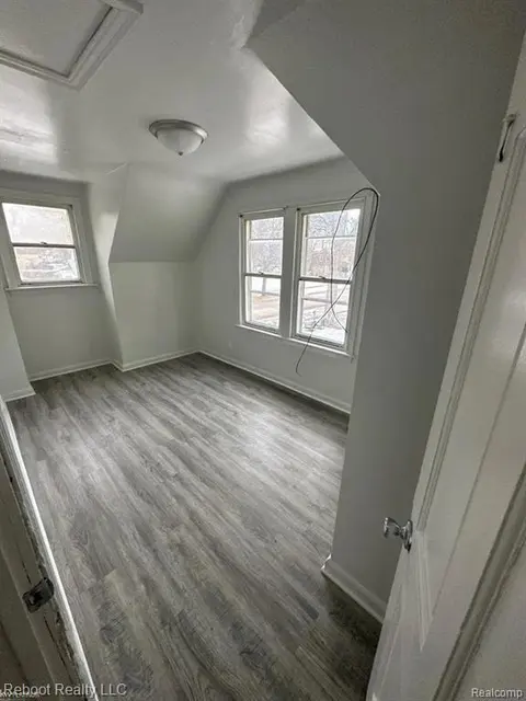 905 Pleasant Street, Saginaw MI 48602 5720 photo 4