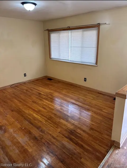 1617 Dillon Street, Saginaw MI 48601 1379 photo 5