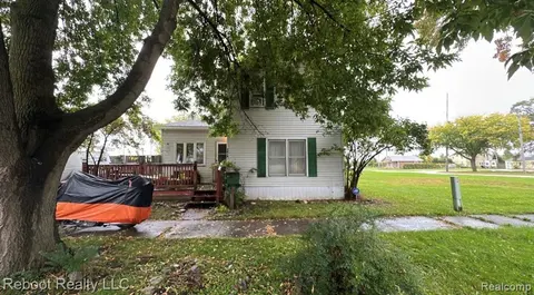 1516 King Street, Saginaw MI 48602 1322 photo 1