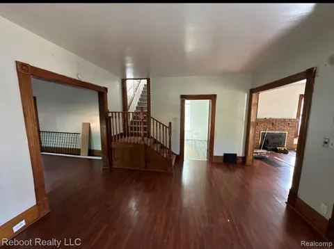 1814 Schaefer Street, Saginaw MI 48602 5534 photo 4