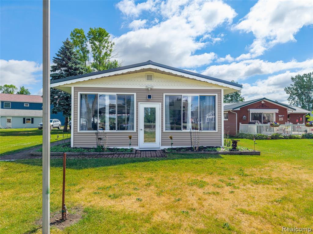 1656 S Riverside Drive, Au Gres MI 48703 9703 photo 1