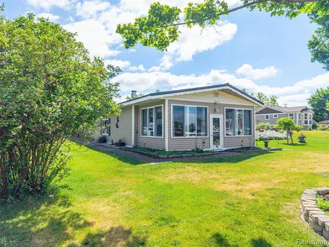1656 S Riverside Drive, Au Gres MI 48703 9703 photo 3