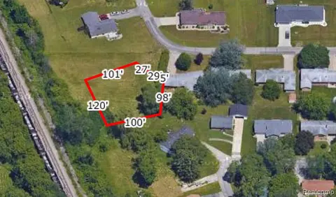 4500 S Michelle Street, Saginaw MI 48601 photo 2