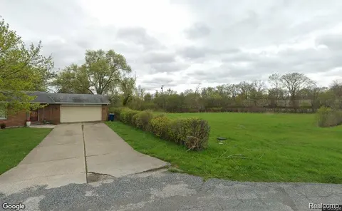 4500 S Michelle Street, Saginaw MI 48601 photo 3
