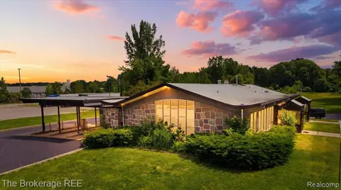 6093 Dixie Highway, Bridgeport MI 48722 9507 photo 1