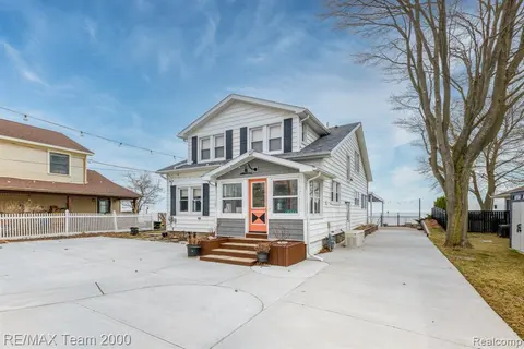7745 Lakeview Drive, Lexington MI 48450 9733 photo 2