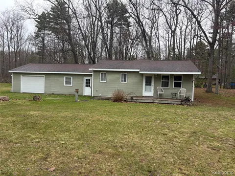 5315 E 8th Street, Au Gres MI 48703 9571 photo 1