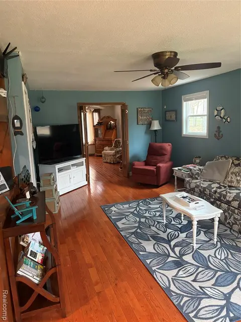 5315 E 8th Street, Au Gres MI 48703 9571 photo 3
