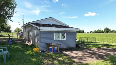 3521 Benoit Road, Fairgrove MI 48733 9734 photo 4