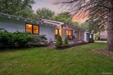5330 Sheridan Road, Saginaw MI 48601 9357 home for sale