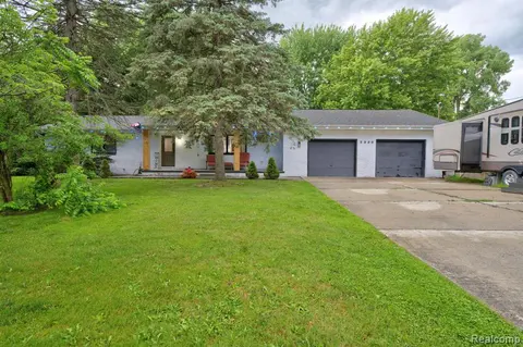 5330 Sheridan Road, Saginaw MI 48601 9357 photo 4