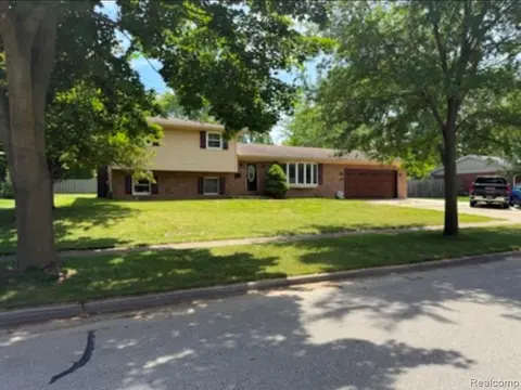 461 Craemer Drive, Frankenmuth MI 48734 1420 home for sale