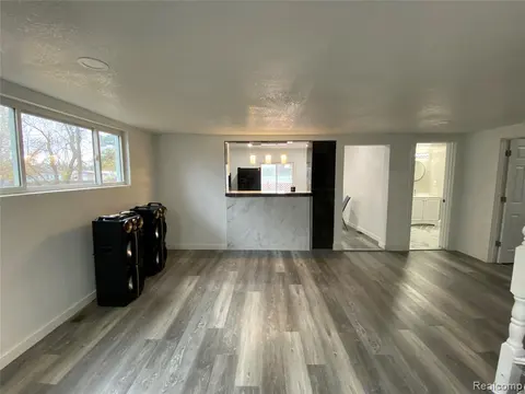 129 N Mason Street, Saginaw MI 48602 4151 photo 4