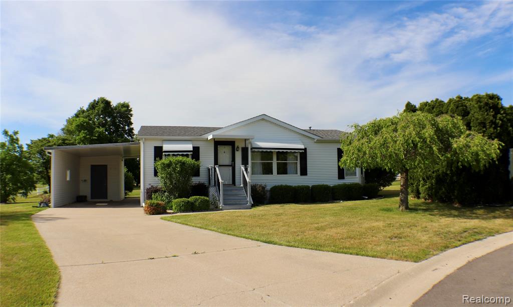 8171 Chickadee Court, Freeland MI 4862 photo 1