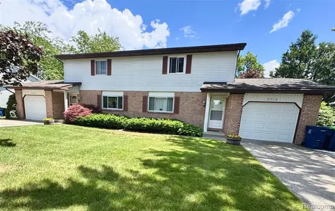 2312 Darwin Lane, Saginaw MI 48603 3456 photo 1