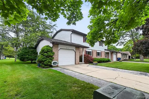 2312 Darwin Lane, Saginaw MI 48603 3456 photo 2