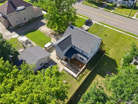 1624 Gratiot Avenue, Saginaw MI 48602 2631 photo 4