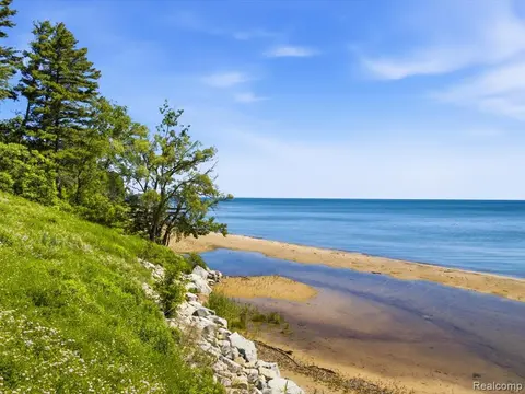 2545 Lakeshore Road, Applegate MI 48401 photo 5