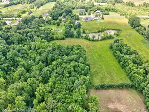 4500 Birch Run Road, Millington MI 48746 9427 photo 4