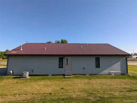 4780 Industrial Drive, Millington MI 48746 9342 photo 2