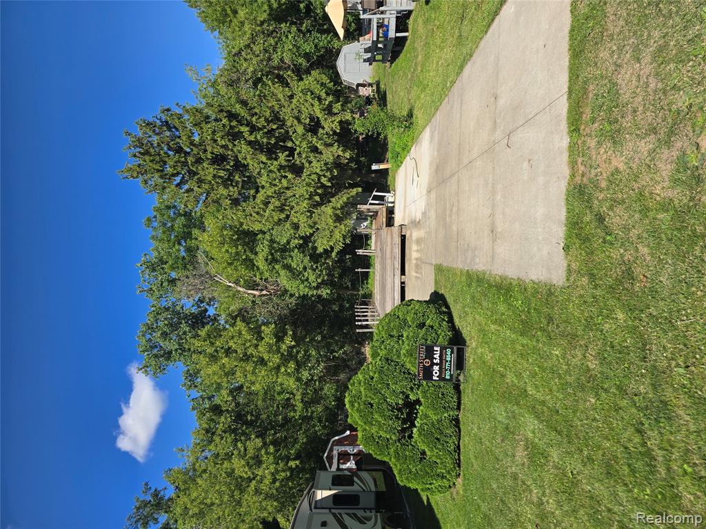 10001 Goodall, Durand MI 48429 photo 1
