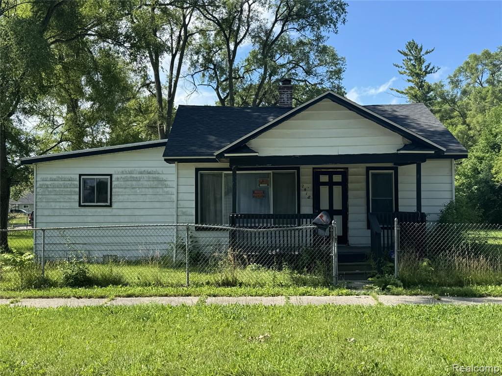 2418 Morris Street, Saginaw MI 48601 3946 photo 1