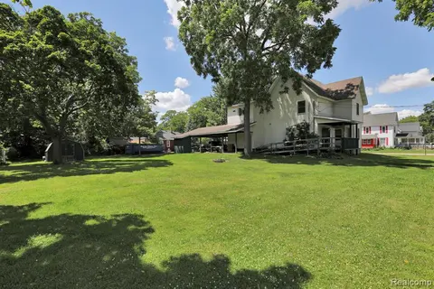 105 N Scougle Street, Durand MI 48429 1131 photo 2